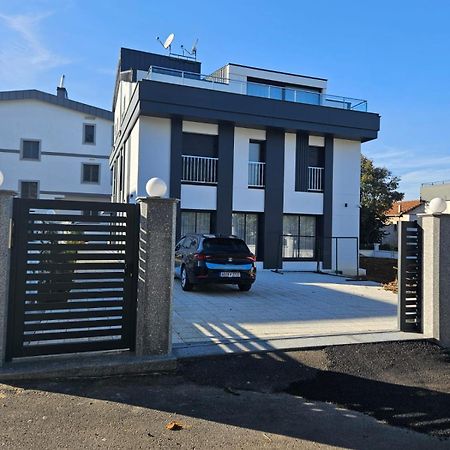 Modern Apartment In Very Quiet Location In Darica, Istanbul エクステリア 写真